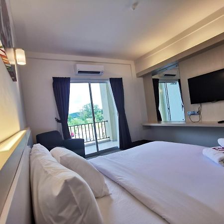Serdang Lake View Resort Sungai Kechil Extérieur photo